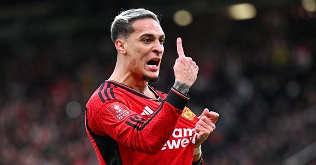 Antony không hối hận vì chọn Manchester United.