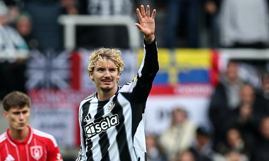 Woltemade vừa giúp Newcastle có 3 điểm.