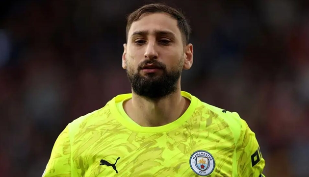 Gianluigi Donnarumma (7.6): Phần lớn thời gian anh chỉ là một cầu thủ dự bị nhưng đã cho thấy lý do chính xác tại sao anh được chọn là người thay thế Ederson với pha cứu thua xuất sắc từ chối cú sút của Thiago ngay đầu hiệp hai. Pha cứu thua này cuối cùng đã trở thành điểm then chốt trong trận đấu, giữ vững lợi thế cho City.