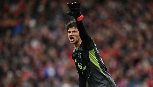 Lammens mang tới tia hy vọng cho sân Old Trafford.