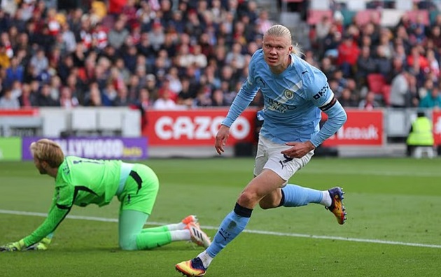 Haaland tiếp tục thể hiện duyên ghi bàn trước Brentford.
