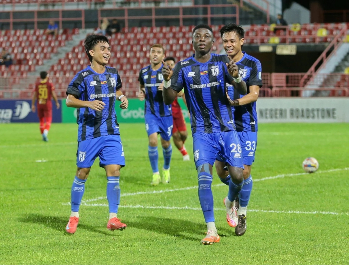 Ảnh bài viết FAM vẫn chờ phán quyết đầy đủ của FIFA, Jordan Mintah nhận nhiệm vụ giải cứu Malaysia