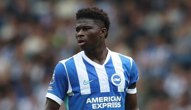 Ảnh bài viết Carlos Baleba sa sút sau khi lỡ hẹn với Man United