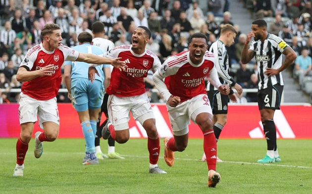 Ảnh bài viết Arsenal từng khước từ PSG để giữ chân Gabriel Magalhaes