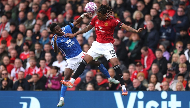 Ảnh bài viết Alan Shearer ca ngợi 2 sao Man United xuất sắc