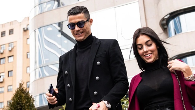 Ảnh bài viết Georgina mở kênh YouTube, hé lộ cuộc sống bên Ronaldo