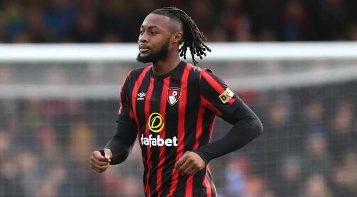 Chelsea đang dành sự quan tâm cho Semeyo.