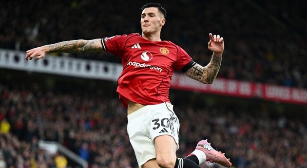 Benjamin Sesko đang chứng minh giá trị bản thân.