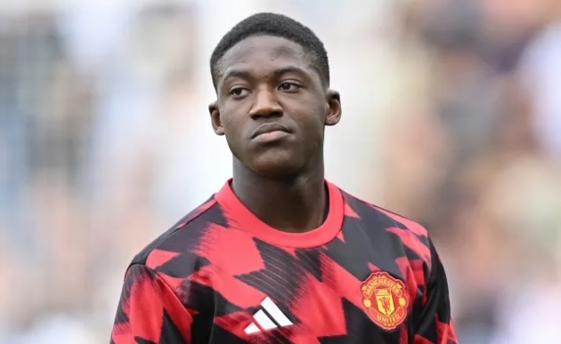 Mainoo cần ra đi khi World Cup đã cận kề.