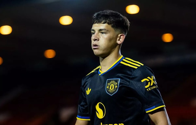 Ảnh bài viết Cơ hội bất ngờ cho Shea Lacey – viên ngọc thô của Manchester United