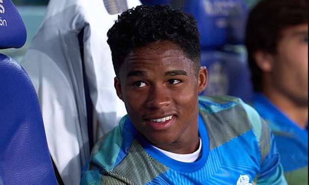 Endrick được nhiều đội bóng theo đuổi.