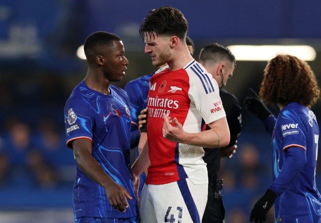 Ảnh bài viết Chuyên gia chỉ ra tiền vệ NHA xuất sắc vượt xa Declan Rice và Moises Caicedo
