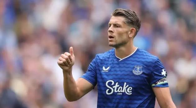 Tarkowski gia hạn hợp đồng với Everton.