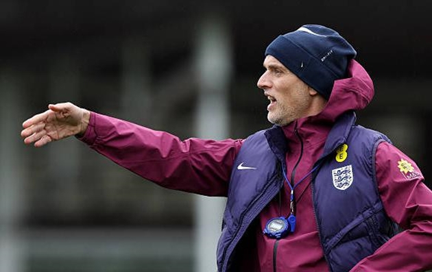 Thomas Tuchel gây khó hiểu khi loại Jack Grealish.