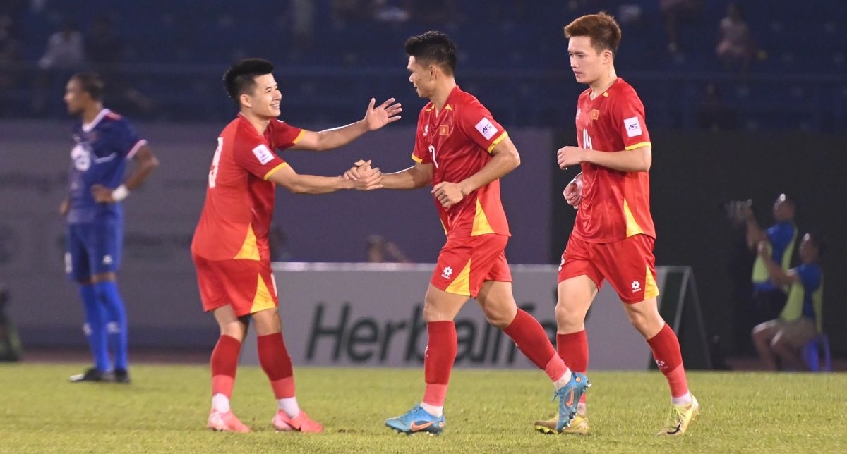 Ảnh bài viết Tuyển Việt Nam thắng Nepal 3-1: BLV Quang Tùng chỉ ra điểm sáng và hạn chế