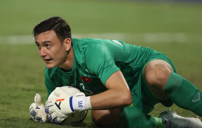 Đặng Văn Lâm mắc sai lầm ở trận đấu với Nepal.