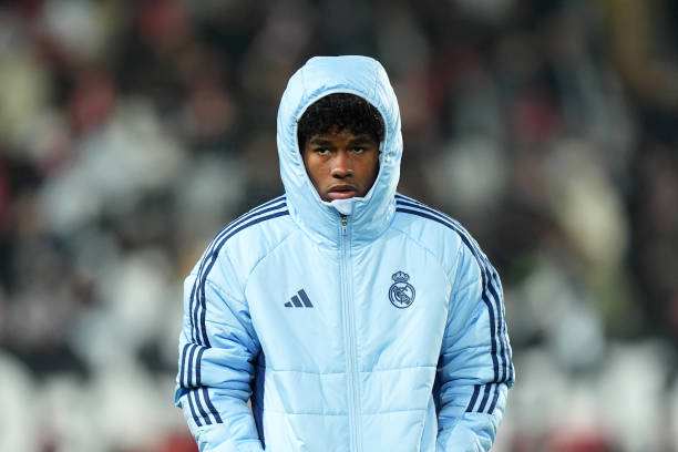 Endrick gần như đang "tàng hình" ở Bernabeu.