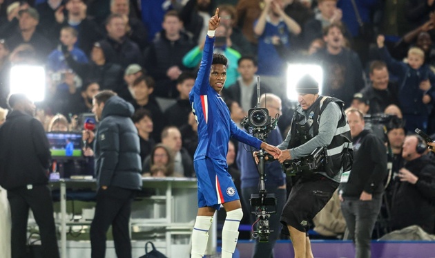Ngôi sao 18 tuổi vừa giúp Chelsea hạ Liverpool