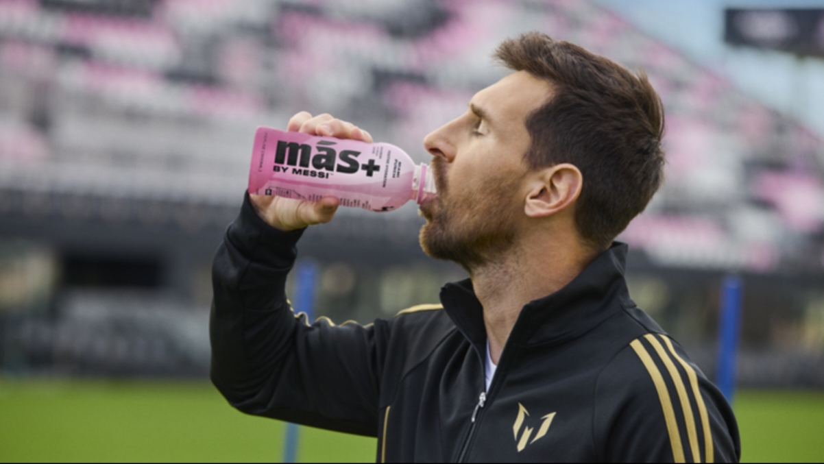 Messi dính vào bê bối.