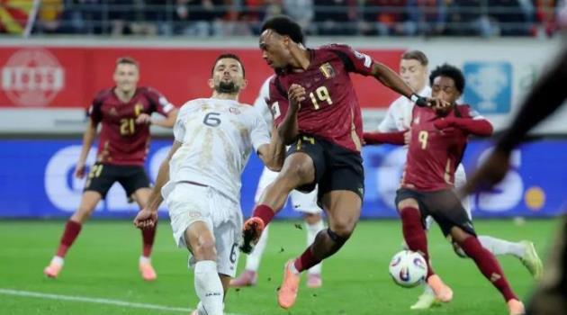 Bắc Macedonia kiên cường cầm hòa Bỉ.