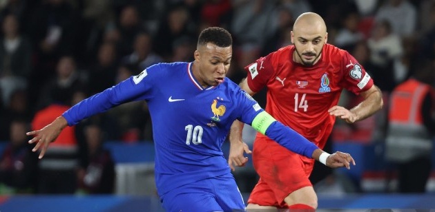 Mbappe tiếp tục tỏa sáng dù đạt thể trạng chưa tốt.