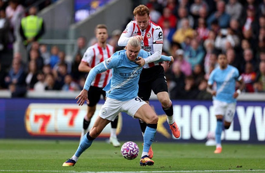 Ảnh bài viết Scholes ví Haaland như 'người lớn đá với trẻ con' ở Ngoại hạng Anh