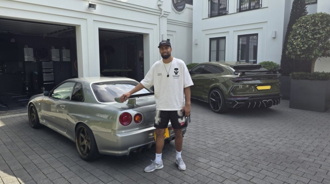 Ảnh bài viết Sanchez khiến đồng đội Chelsea trầm trồ với bộ sưu tập xe hơi đắt giá