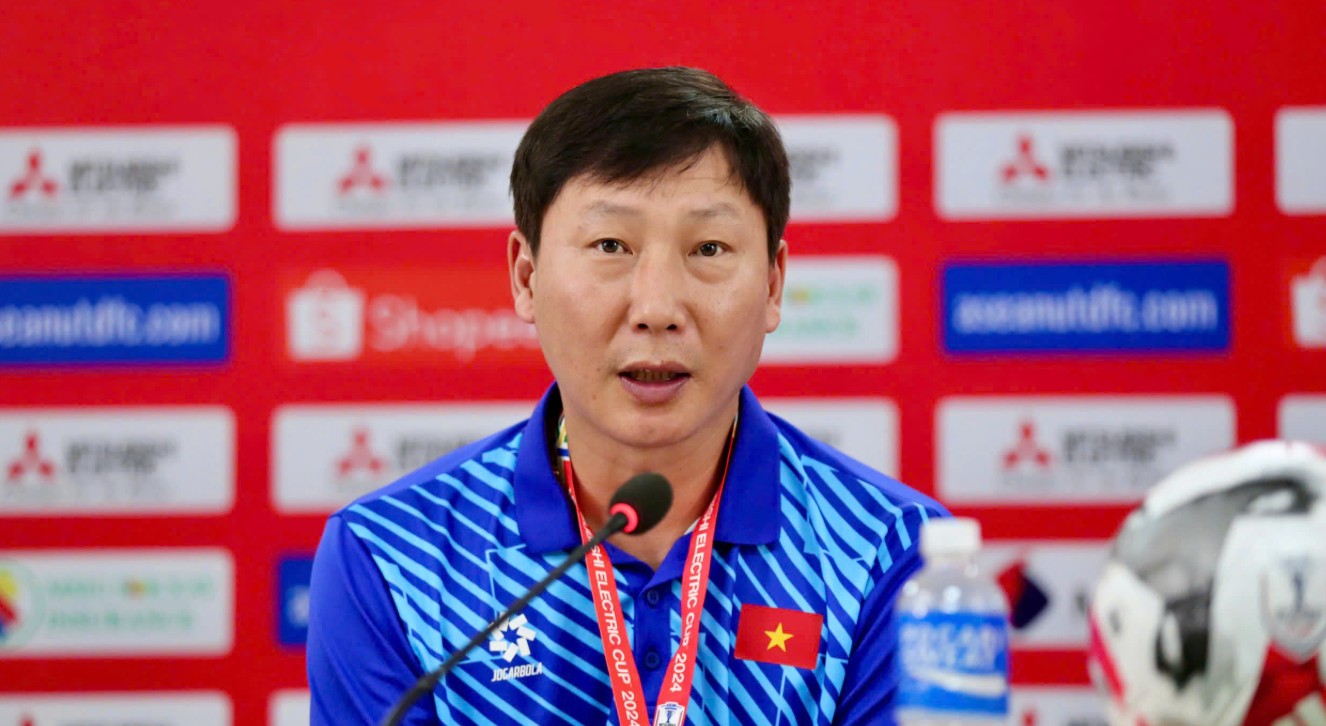HLV Kim Sang-sik đã có những thành tích ấn tượng với bóng đá Việt Nam. Ảnh: VFF.