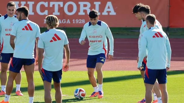 Ảnh bài viết Căng thẳng xoay quanh Pedri trước El Clasico