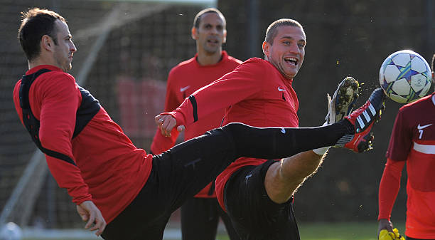 Dimitar Berbatov và Nemanja Vidic là những biểu tượng một thời của Manchester United.