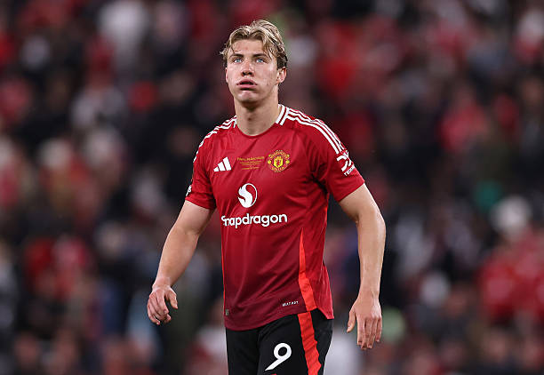Hojlund không còn tương lai ở Old Trafford. 