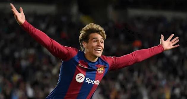 Guiu rời Barca để tìm cơ hội ở Chelsea.