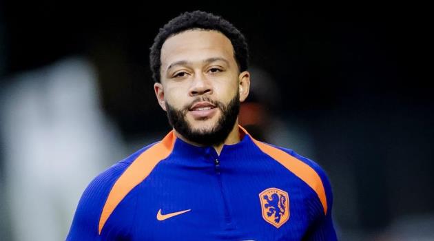 Depay vẫn được HLV Koeman tin tưởng.