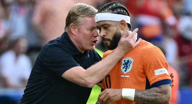 Depay vẫn được HLV Koeman tin tưởng.