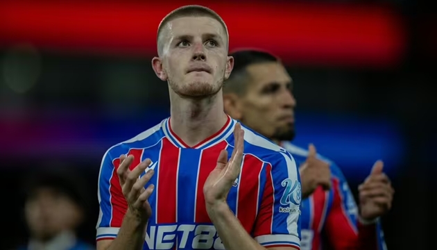 Adam Wharton, mục tiêu quan trọng cho khu trung tuyến Quỷ đỏ.