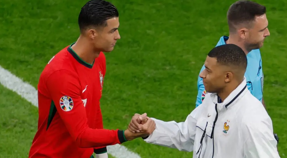 Ronaldo từ lâu đã là thần tượng của Mbappe.
