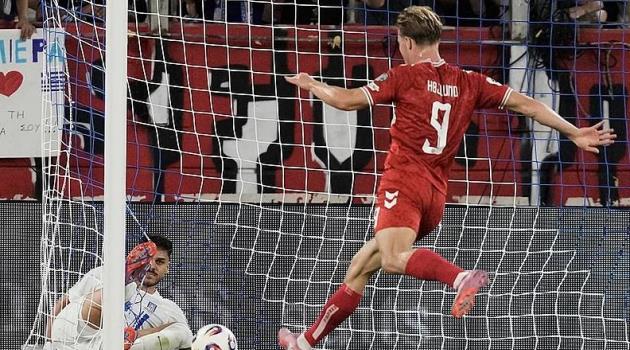 Ảnh bài viết Hojlund lại “nổ súng”, Đan Mạch chễm chệ ở ngôi đầu bảng C