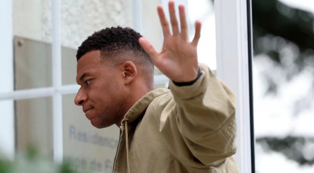Mbappe ngày càng trở nên toàn diện.