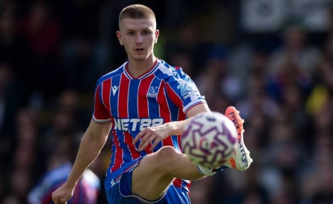 Adam Wharton là mục tiêu hàng đầu của Man United.