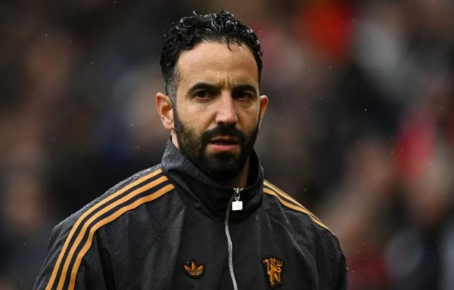 MU phải cải tổ tuyến giữa.