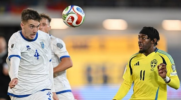 Ảnh bài viết Thụy Điển thua Kosovo, Elanga chỉ trích chiến thuật đội tuyển