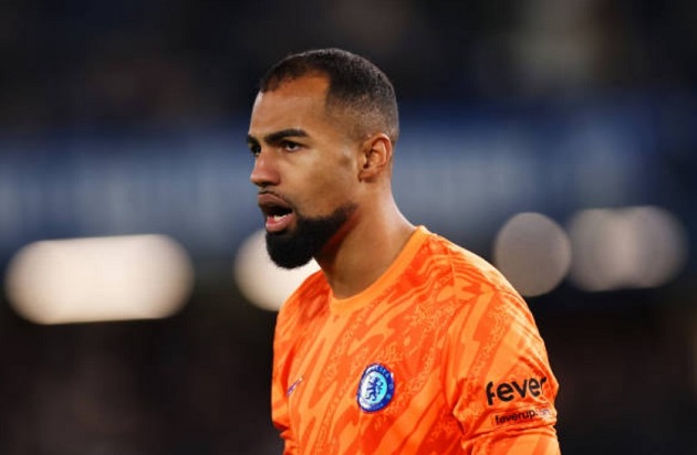 Hàng thủ Chelsea đang khiến Enzo Maresca đau đầu.