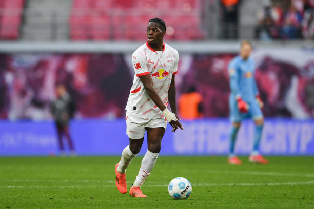 Man Utd sẽ phải cạnh tranh với nhiều đội bóng trong cuộc đua chiêu mộ Lukeba.