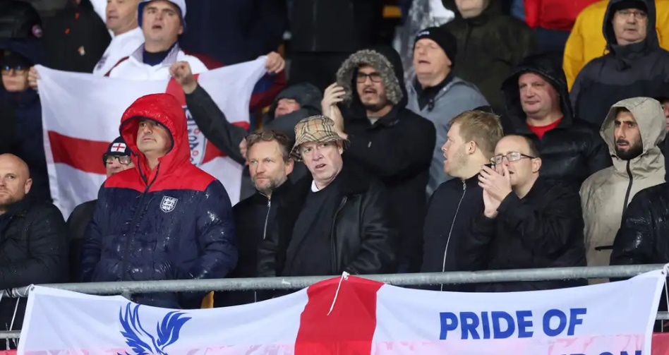 Các CĐV tuyển Anh đã phản pháo lại Tuchel sau khi bị chỉ trích ở trận gặp Wales.