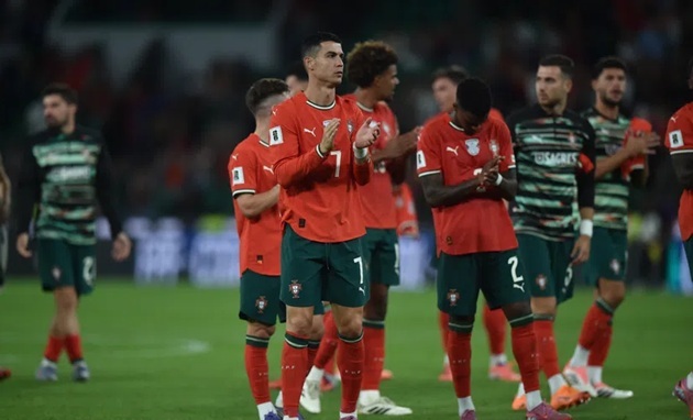 Ronaldo lập cú đúp cho Bồ Đào Nha, phá kỷ lục cá nhân.