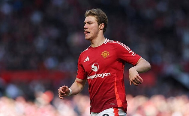 Man Utd thiếu kiên nhẫn với Hojlund.