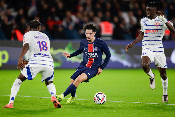 PSG sẽ giải mã thành công Strasbourg?