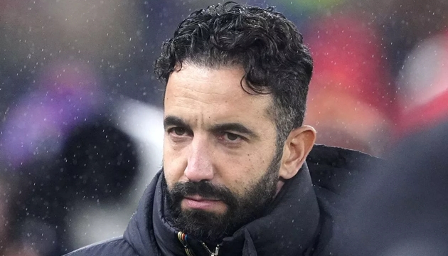 Amorim vẫn đối mặt với những khó khăn và áp lực thường trực.