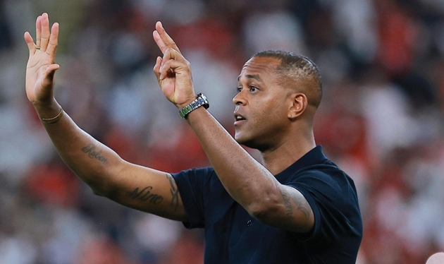 Patrick Kluivert bị Indonesia sa thải.