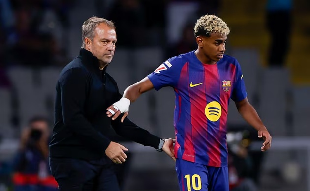 Ảnh bài viết Yamal gặp rắc rối tại Barcelona, Deco can thiệp với Flick